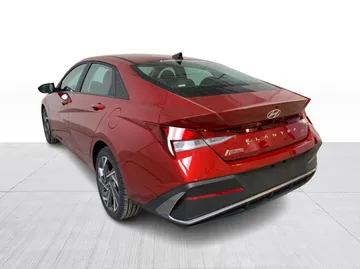 2024 Hyundai Elantra - image 12