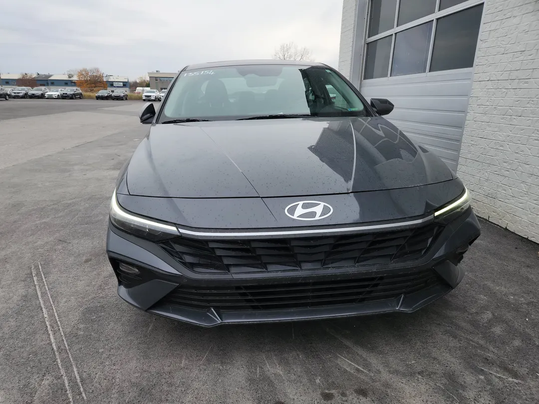 2025 Hyundai Elantra for sale - photo 2