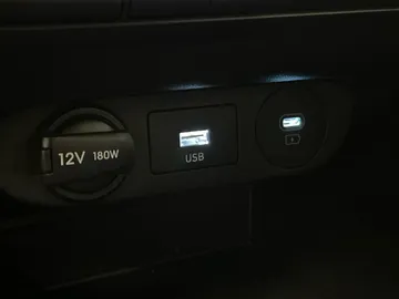 2024 Hyundai Elantra - image 26