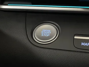 2024 Hyundai Elantra - image 28