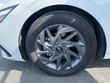 2026 Hyundai Elantra - image 7