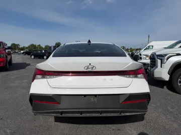 2026 Hyundai Elantra - image 6