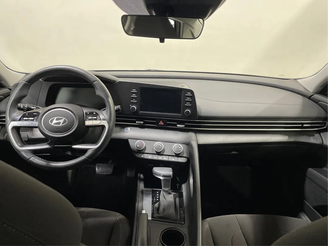 2025 Hyundai Elantra for sale - photo 4