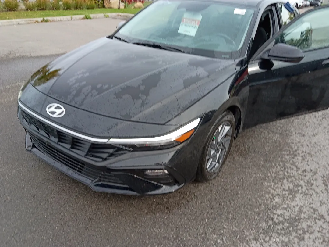 2025 Hyundai Elantra for sale - photo 3