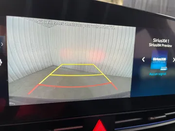 2025 Hyundai Elantra - image 23