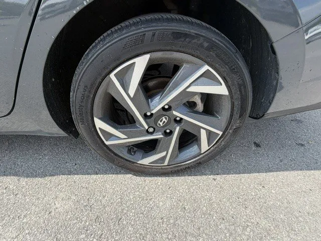 2024 Hyundai Elantra — photo 6
