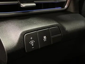 2024 Hyundai Elantra - image 27