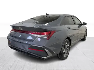 2024 Hyundai Elantra - image 15