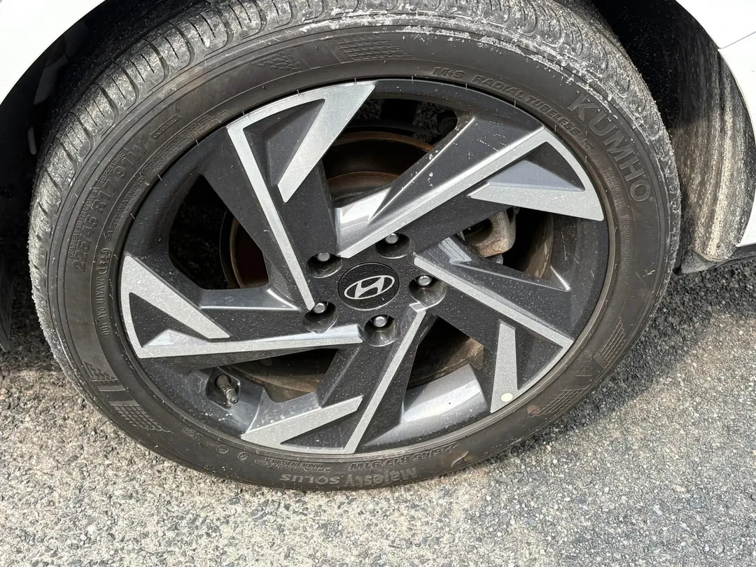2024 Hyundai Elantra — photo 6
