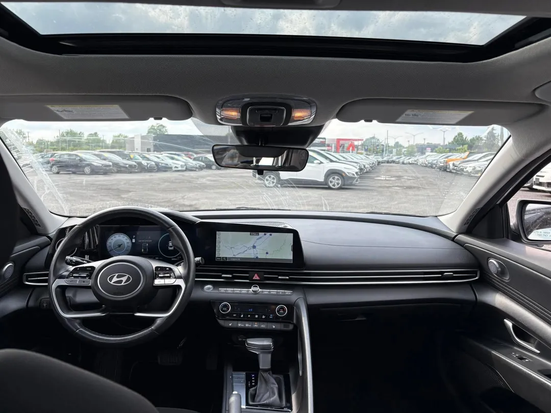 2024 Hyundai Elantra — photo 8