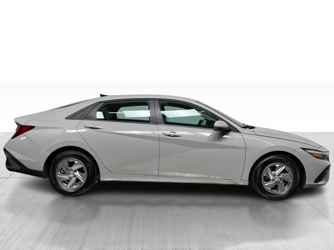 Hyundai Elantra 2024 à vendre - photo 2