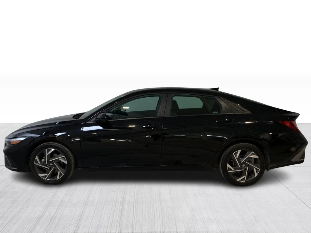 2025 Hyundai Elantra for sale - photo 4