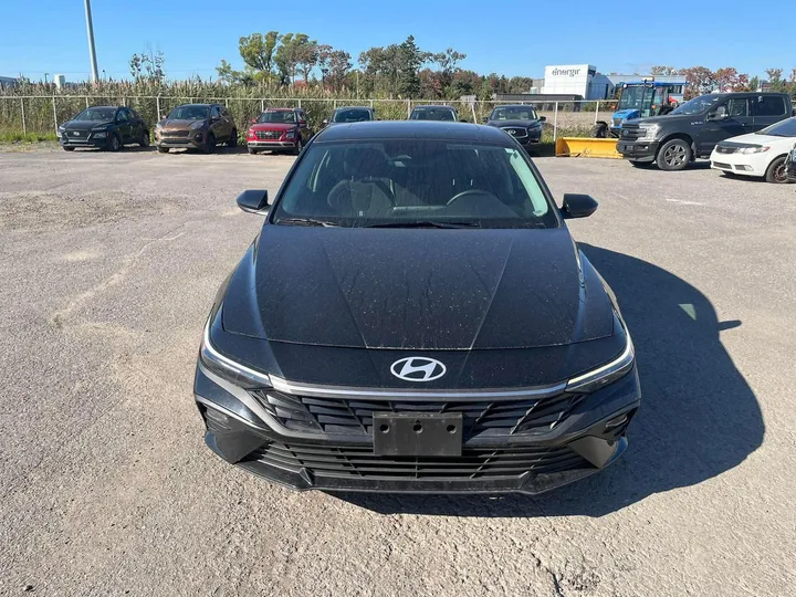 2025 Hyundai Elantra - main image