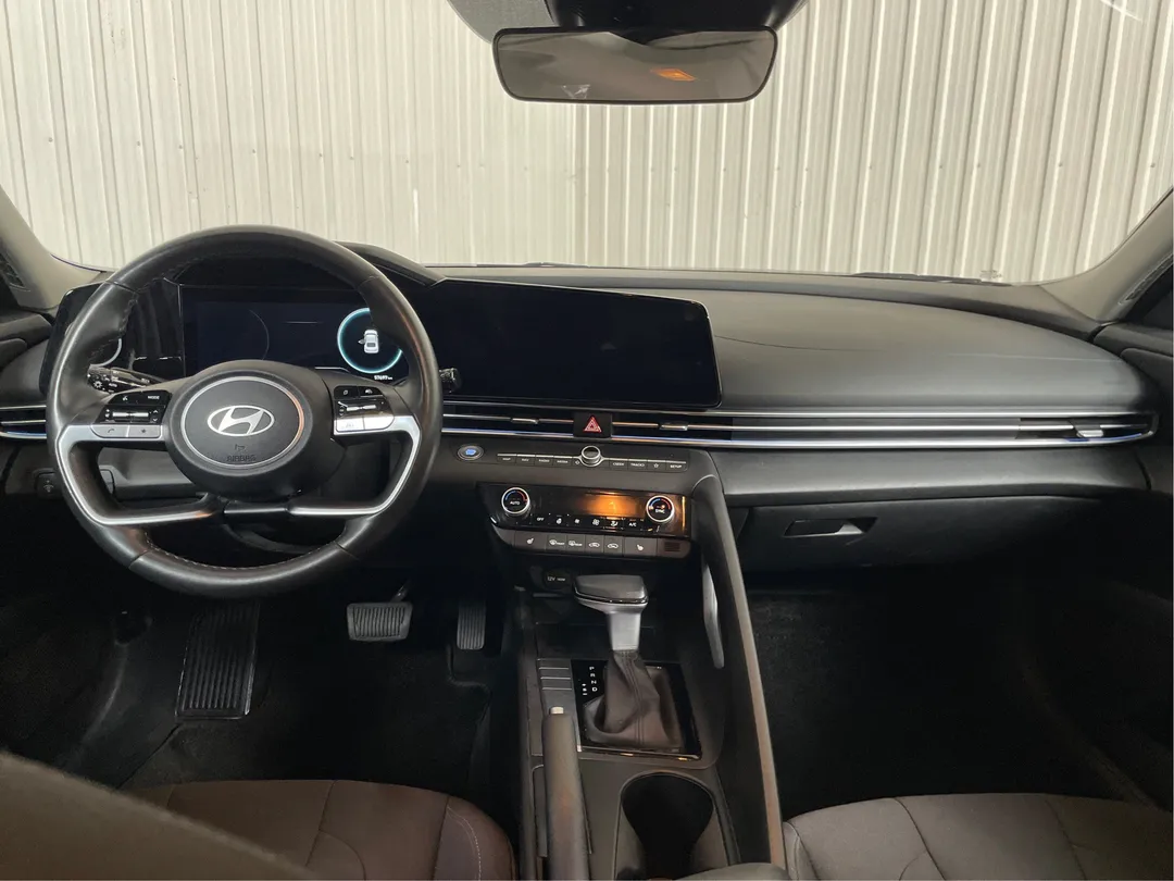 2025 Hyundai Elantra for sale - photo 4