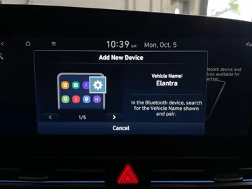 2025 Hyundai Elantra - image 27