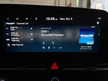2025 Hyundai Elantra - image 31