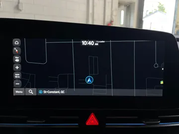 2025 Hyundai Elantra - image 22
