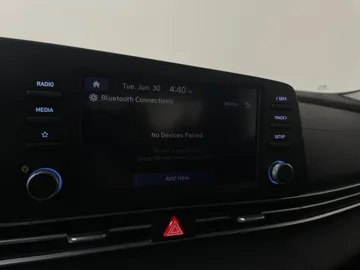 2025 Hyundai Elantra - image 26