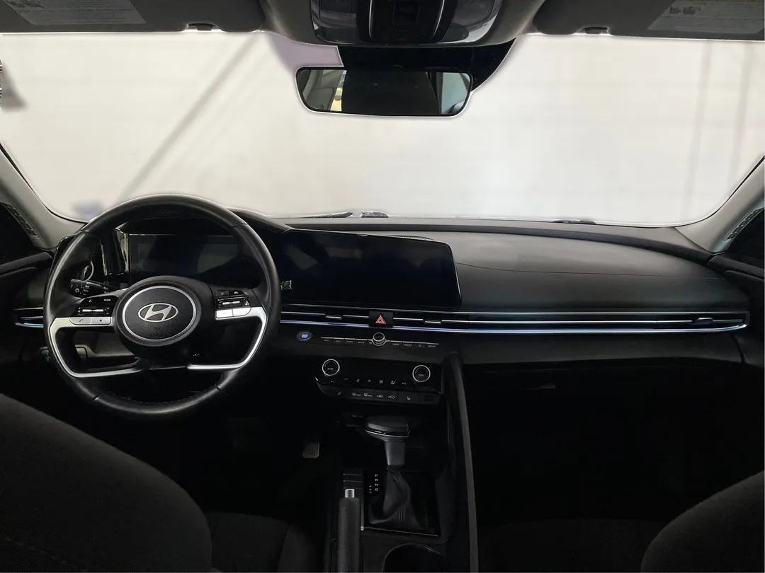 2025 Hyundai Elantra for sale - photo 4