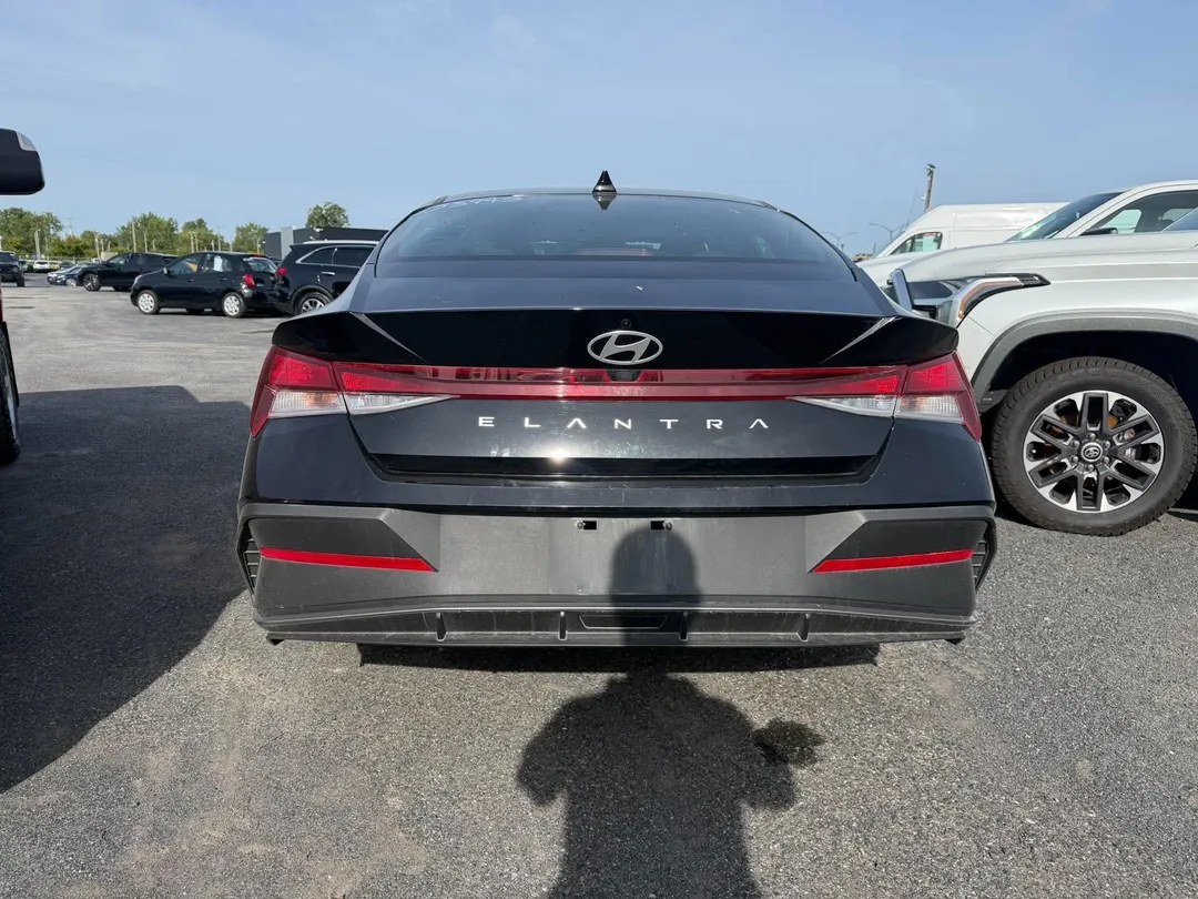 2025 Hyundai Elantra Preferred, photo 5