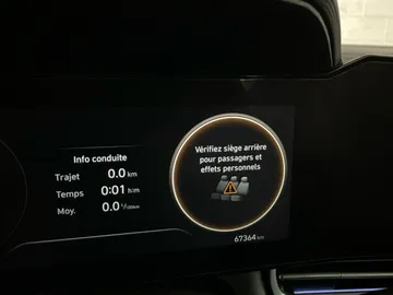 2025 Hyundai Elantra - image 26