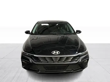 2025 Hyundai Elantra - image 9