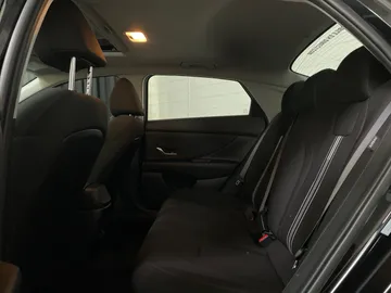 2025 Hyundai Elantra - image 16