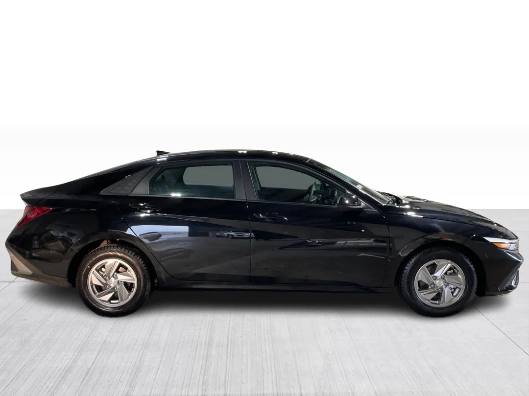 Hyundai Elantra 2026 à vendre - photo 2