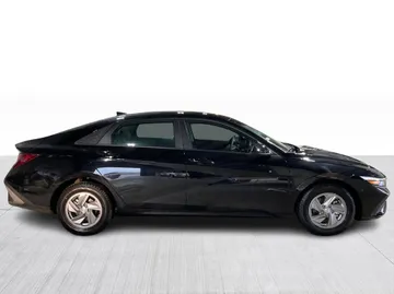 2026 Hyundai Elantra - image 2