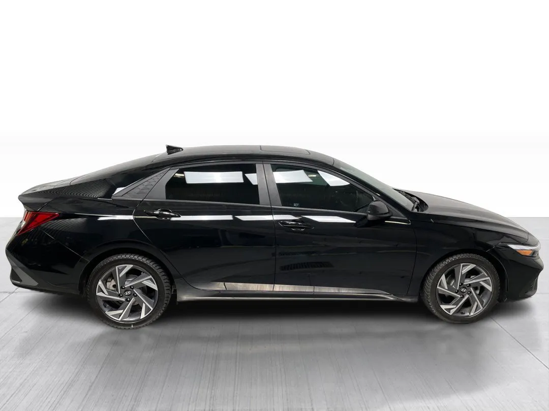 2025 Hyundai Elantra for sale - photo 1
