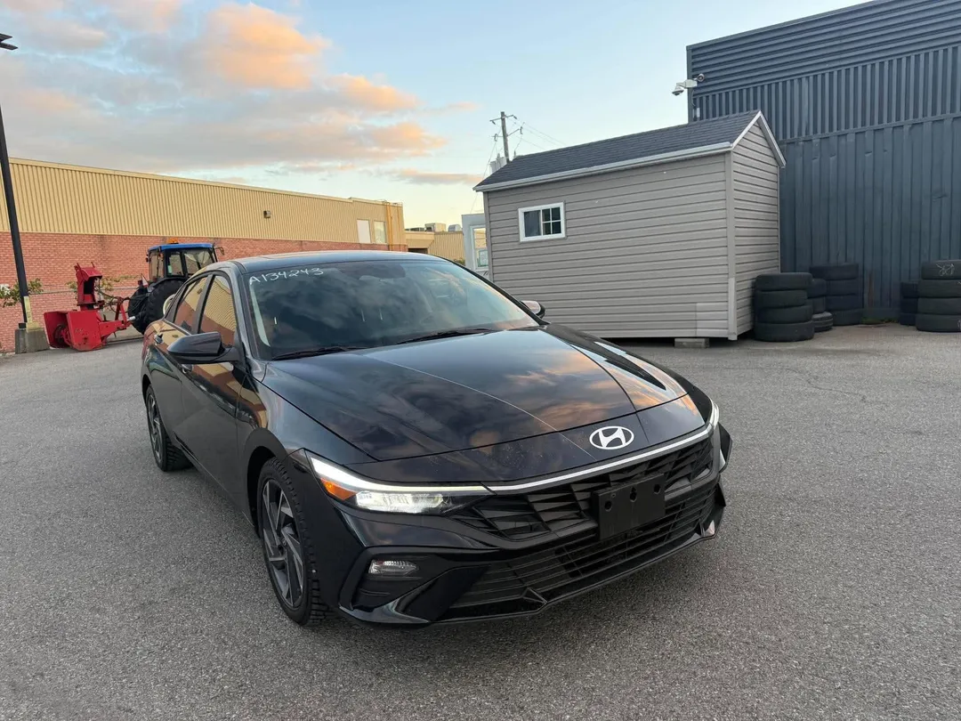 2025 Hyundai Elantra for sale - photo 1