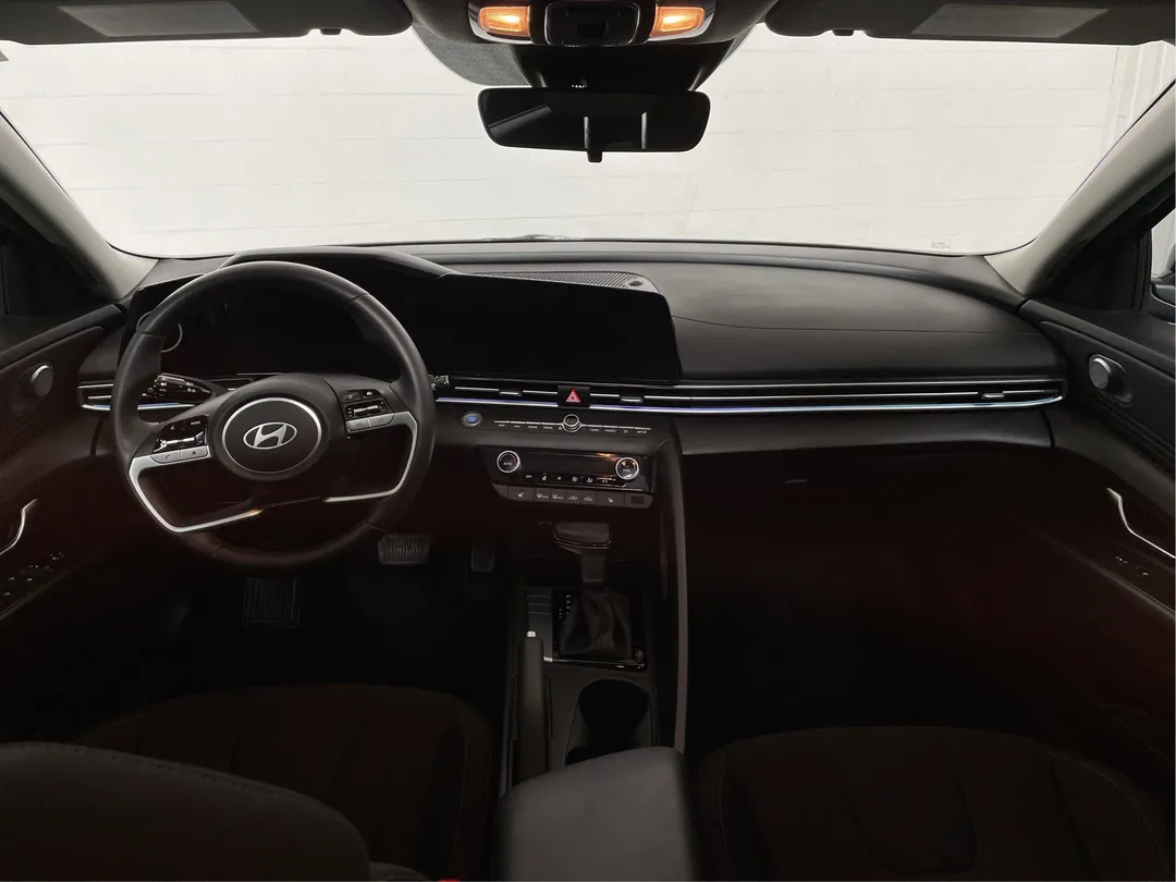 2025 Hyundai Elantra for sale - photo 4