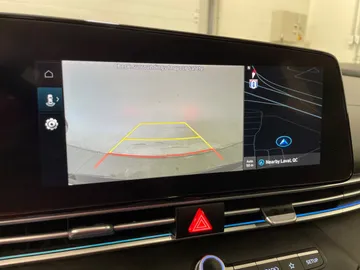 2025 Hyundai Elantra - image 20