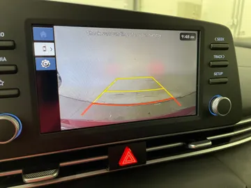 2025 Hyundai Elantra - image 19