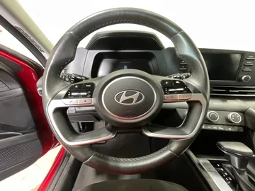 2025 Hyundai Elantra - image 22