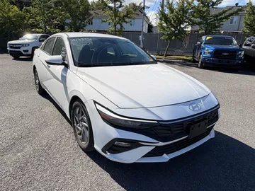 2024 Hyundai Elantra