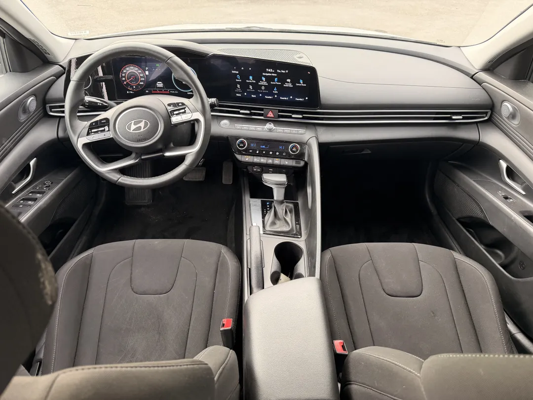 2025 Hyundai Elantra Preferred, photo 8