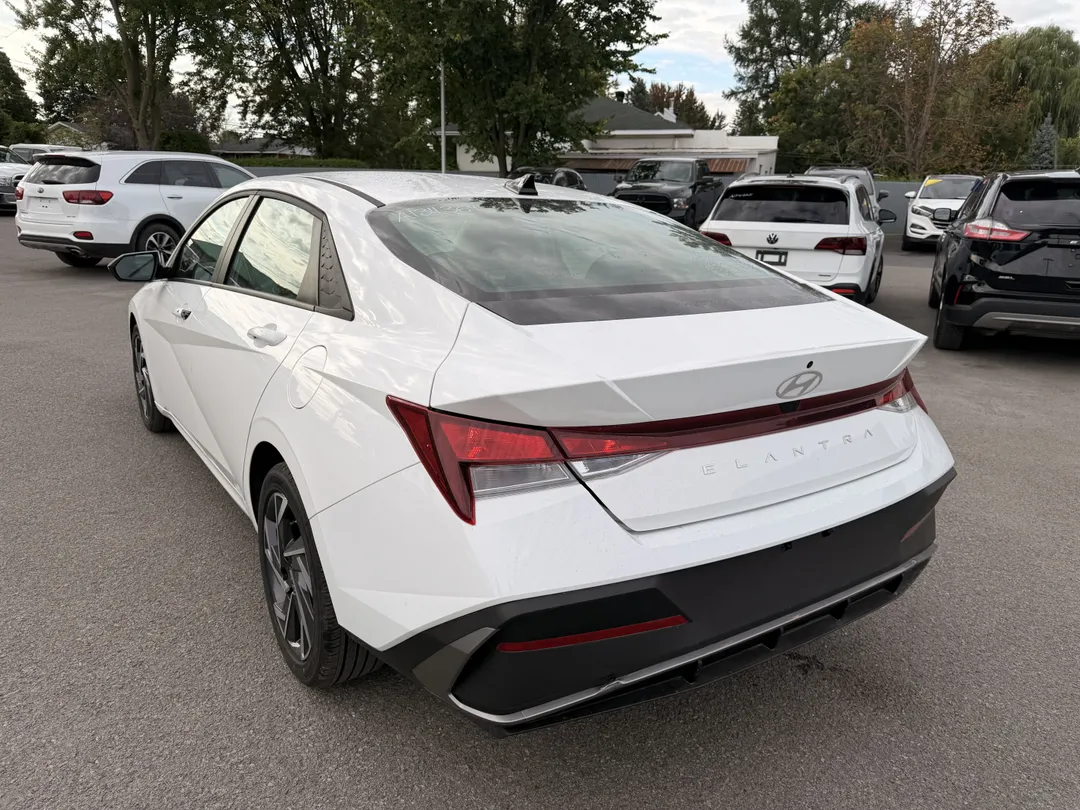 Hyundai Elantra 2025 à vendre - photo 3