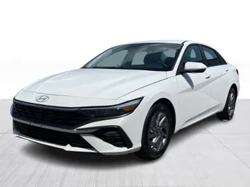 2025 Hyundai Elantra - image 9