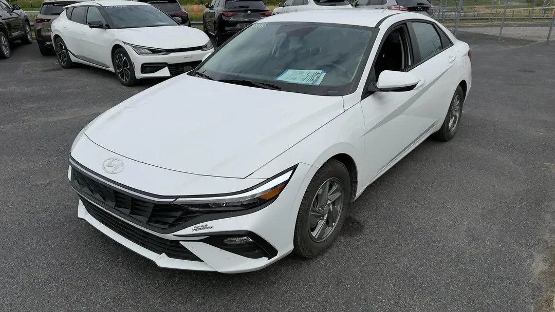 Hyundai Elantra 2026 à vendre - photo 3