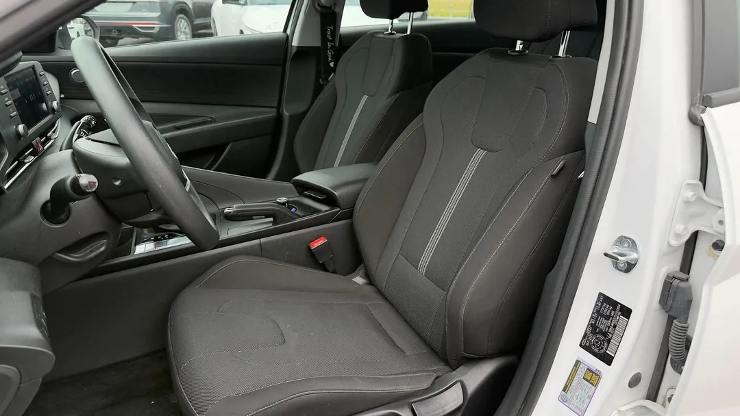 2026 Hyundai Elantra Essential, photo 7