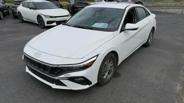 2026 Hyundai Elantra - image 3
