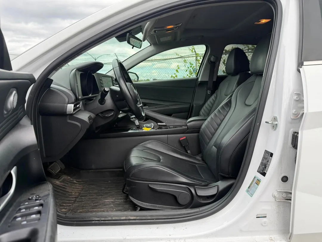 2021 Hyundai Elantra — photo 7