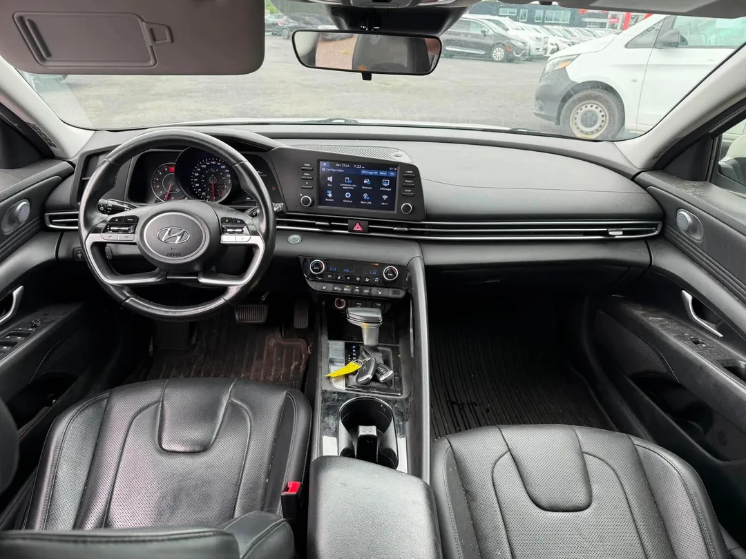 2021 Hyundai Elantra — photo 8