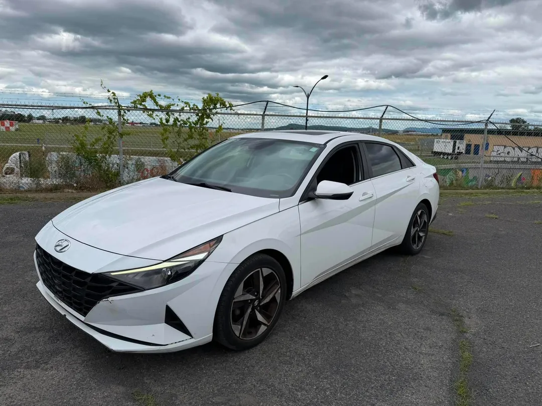 2021 Hyundai Elantra — photo 3