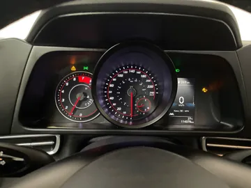 2021 Hyundai Elantra - image 18