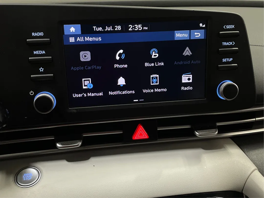 2022 Hyundai Elantra — photo 7