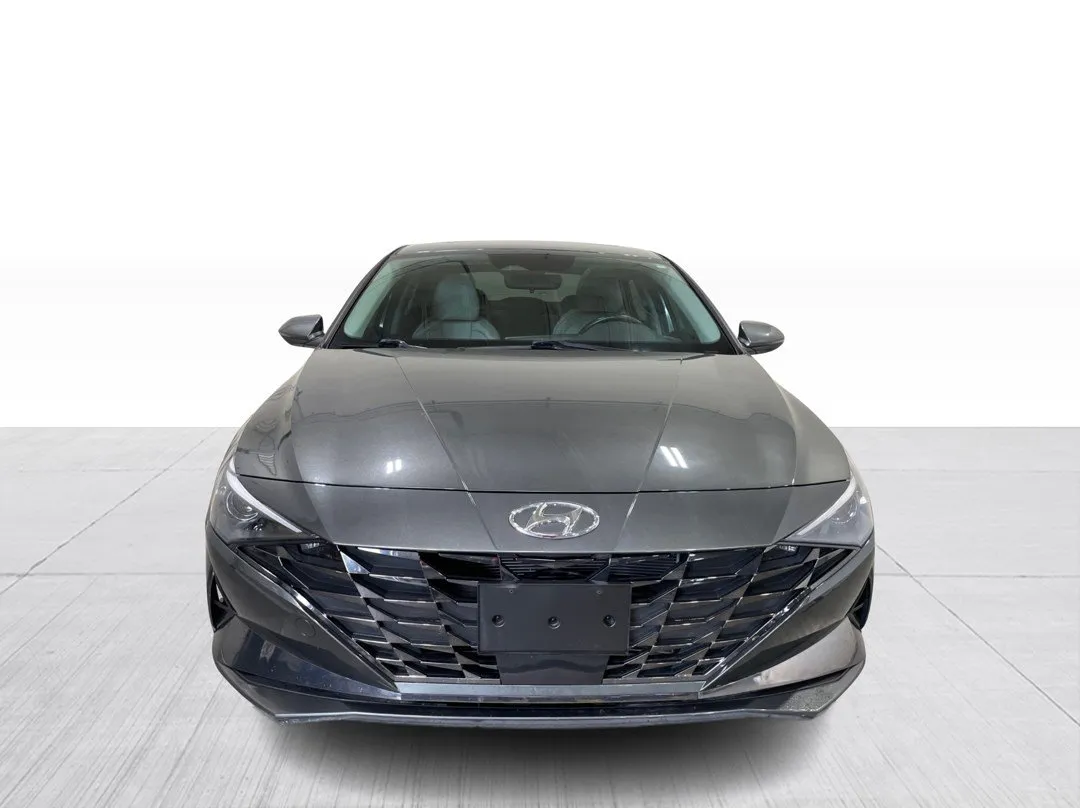 2022 Hyundai Elantra — photo 8