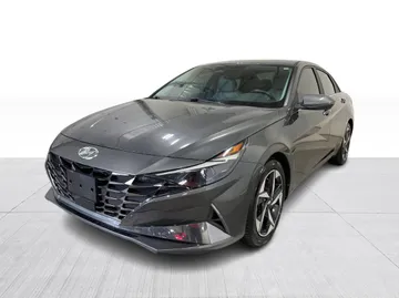 2022 Hyundai Elantra - image 10
