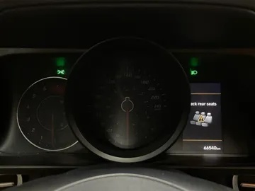 2022 Hyundai Elantra - image 29